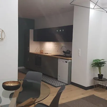 Bright Modern Chic In Centre * По