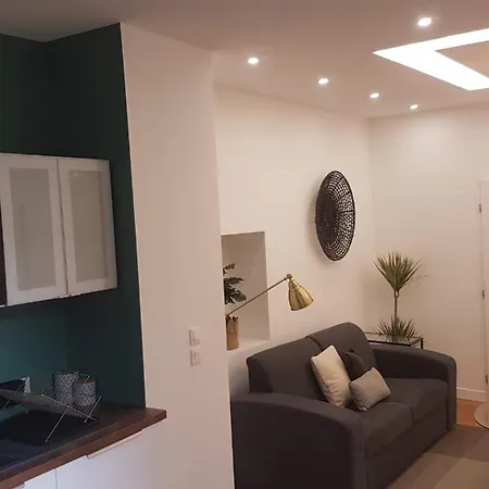 Bright Modern Chic In Centre Апартаменты *